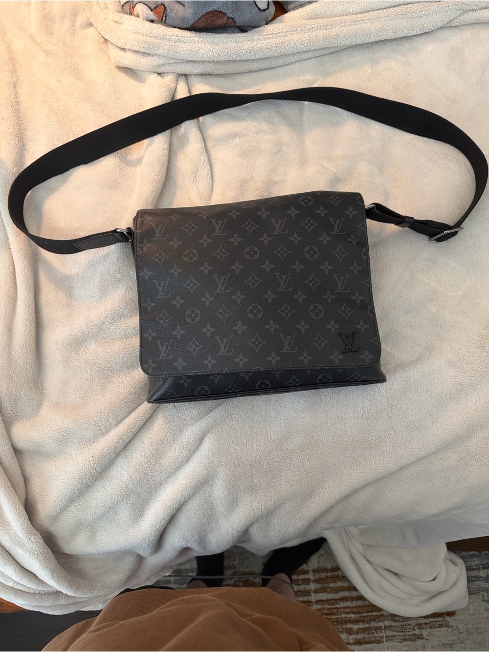 Louis Vuitton Monogram Eclipse Messenger Bag in Black